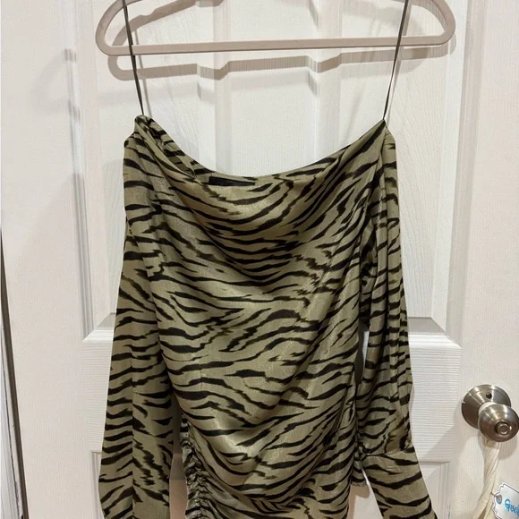 Zara Beige and Black Animal Print Top - Picture 1 of 3